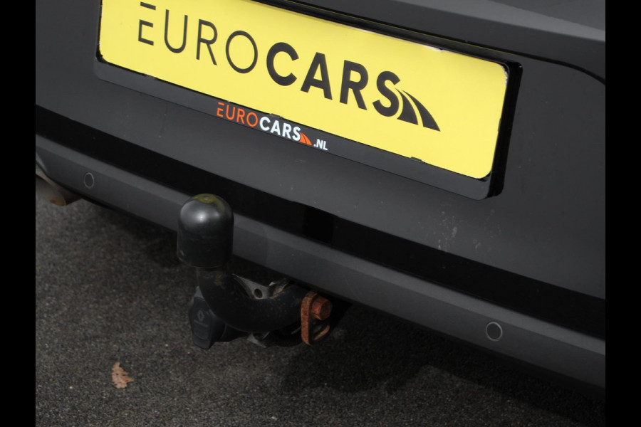 Renault Clio 1.0 TCe 90 Evolution Climate control Cruise control Camera Parkeersensoren achter Verwarmde voorstoelen Stuurverwarming LED Trekhaak Apple Carplay/ Android Auto