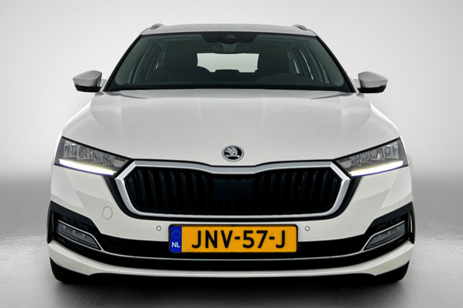 Škoda Octavia Combi 1.4 TSI iV PHEV Sportline Business(Goed OnderH, Carplay/ Android, Camera, Elektrische Stoelen, StoelV, Etc)