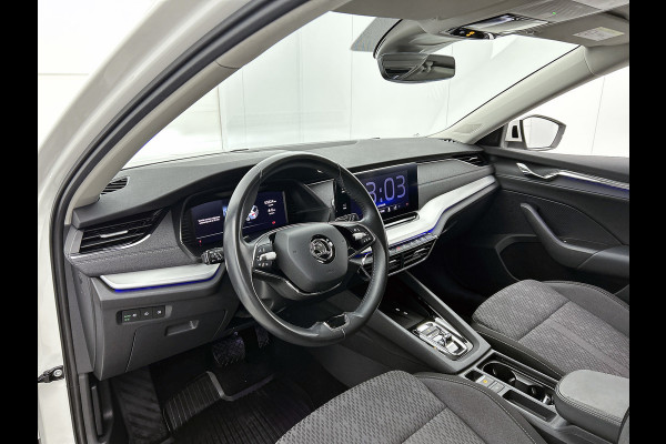Škoda Octavia Combi 1.4 TSI iV PHEV Sportline Business(Goed OnderH, Carplay/ Android, Camera, Elektrische Stoelen, StoelV, Etc)