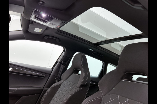 Škoda Karoq 1.5 TSI ACT Sportline Business | PANORAMADAK | 360 CAMERA | WINTERPACK | KEYLESS | NAVI | ELEKTR. ACHTERKLEP
