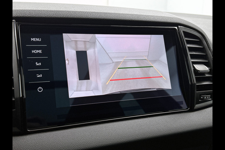 Škoda Karoq 1.5 TSI ACT Sportline Business | PANORAMADAK | 360 CAMERA | WINTERPACK | KEYLESS | NAVI | ELEKTR. ACHTERKLEP