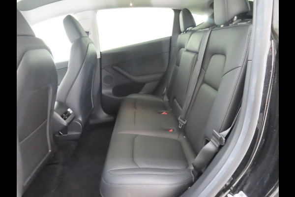 Tesla Model Y RWD 58 kWh | 43.000 KM | SOH 92,8% | AutoPilot | Panorama - Dak | WORDT VERWACHT!