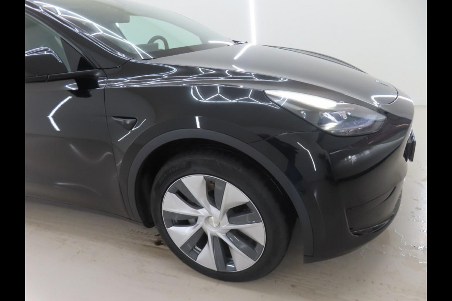 Tesla Model Y RWD 58 kWh | 43.000 KM | SOH 92,8% | AutoPilot | Panorama - Dak | WORDT VERWACHT!