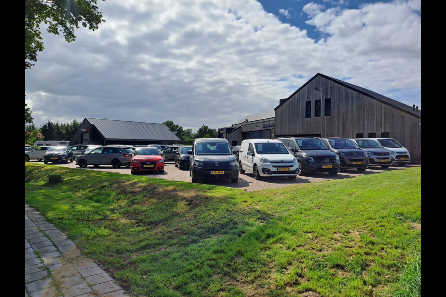 Volkswagen Transporter 2.0 TDI 150PK 4MOTION DSG L2H1 Dubbele cabine | LED | ACC | Camera | Stoelverwarming | Light Assist | App-connect |