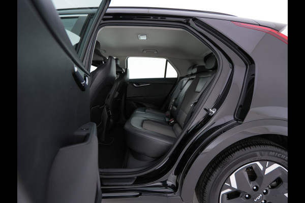 Kia Niro EV DynamicLine 64.8 kWh [ 3-Fase ] {SOH-100%} (INCL.BTW) *LEATHER-FABRIC | ADAPTIVE-CRUISE | DIGI-COCKPIT | KEYLESS | CAMERA | DAB | COMFORT-SEATS | SHIFT-PADDLES | ECC | PDC | 17''ALU*