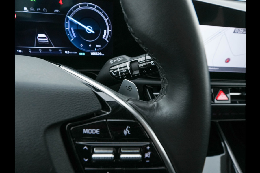 Kia Niro EV DynamicLine 64.8 kWh [ 3-Fase ] {SOH-100%} (INCL.BTW) *LEATHER-FABRIC | ADAPTIVE-CRUISE | DIGI-COCKPIT | KEYLESS | CAMERA | DAB | COMFORT-SEATS | SHIFT-PADDLES | ECC | PDC | 17''ALU*