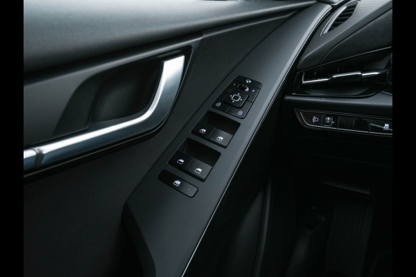 Kia Niro EV DynamicLine 64.8 kWh [ 3-Fase ] {SOH-100%} (INCL.BTW) *LEATHER-FABRIC | ADAPTIVE-CRUISE | DIGI-COCKPIT | KEYLESS | CAMERA | DAB | COMFORT-SEATS | SHIFT-PADDLES | ECC | PDC | 17''ALU*