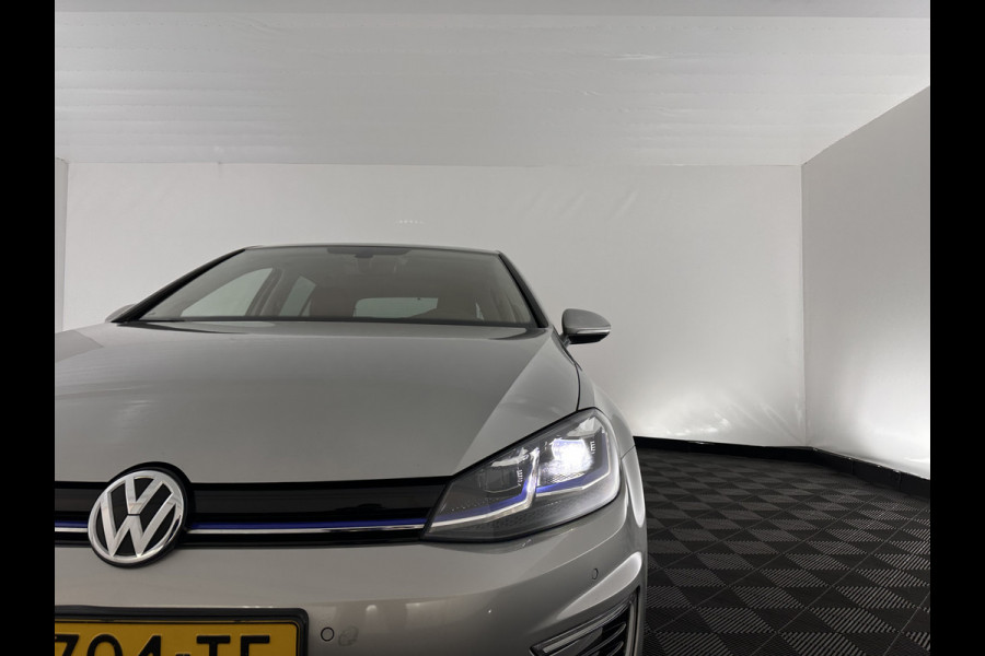 Volkswagen e-Golf E-DITION (INCL-BTW) *HEATPUMP | LEATHER | ADAPTIVE-CRUISE | FULL-LED | DYNAUDIO | DIGI-COCKPIT | NAVI-FULLMAP | CAMERA | KEYLESS | AMBIENT-LIGHT | DAB | ECC | CCS-FASTLOADER | PDC | 17''ALU*