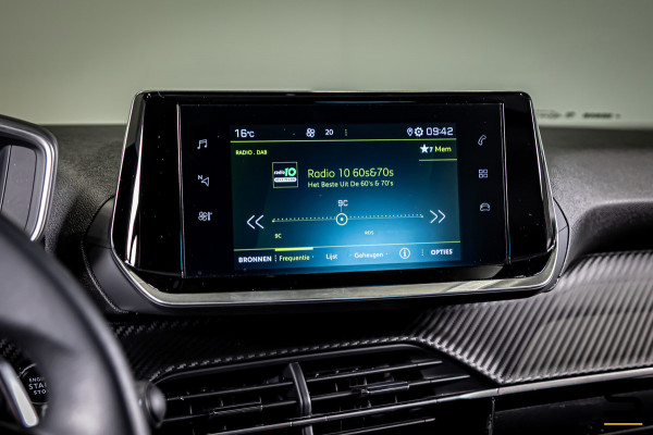 Peugeot 2008 1.2 PureTech Allure Pack|NAP|Trekhaak|Cam|CarPlay