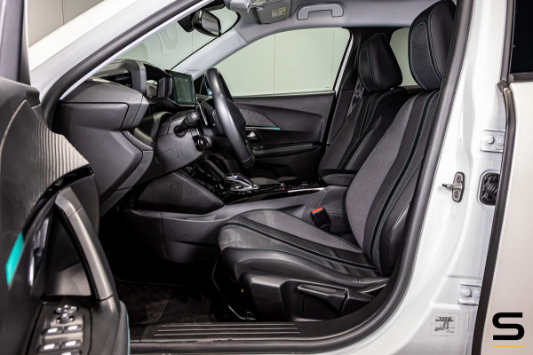 Peugeot 2008 1.2 PureTech Allure Pack|NAP|Trekhaak|Cam|CarPlay