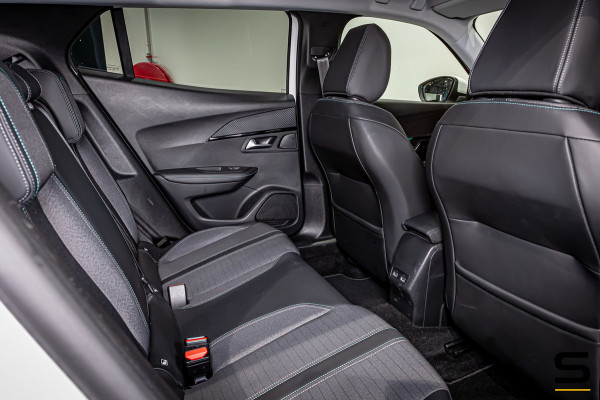 Peugeot 2008 1.2 PureTech Allure Pack|NAP|Trekhaak|Cam|CarPlay