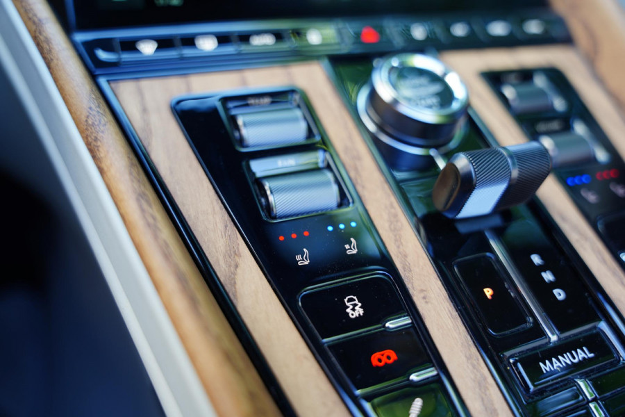 Aston Martin DB12 Volante 4.0 V8 / NEW SERVICE / NL-AUTO