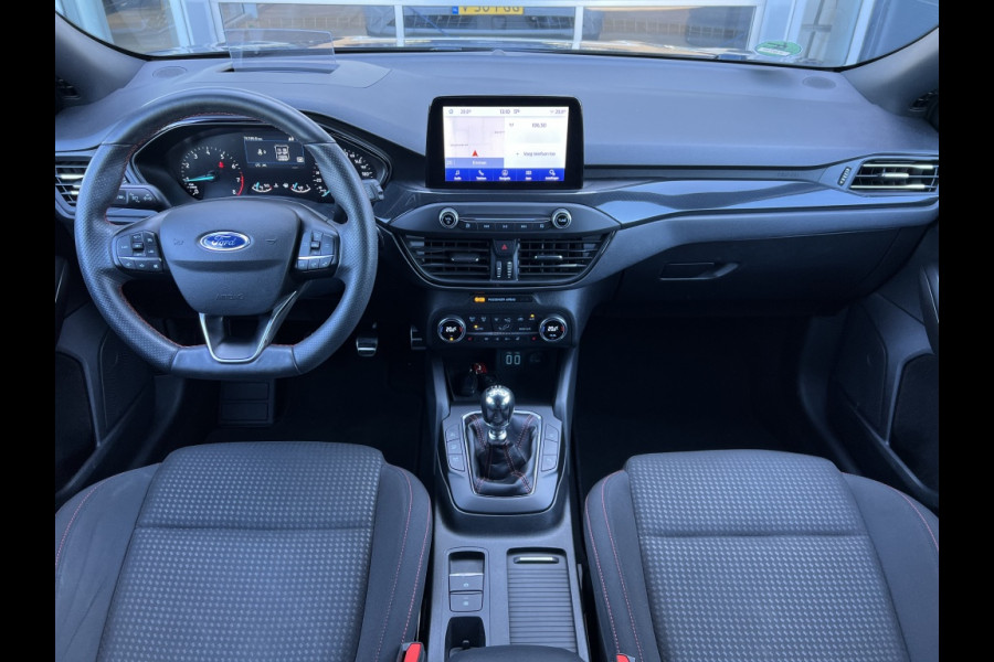 Ford FOCUS Wagon 1.0 EBH ST LINE. X Winterpack / Headup / LED