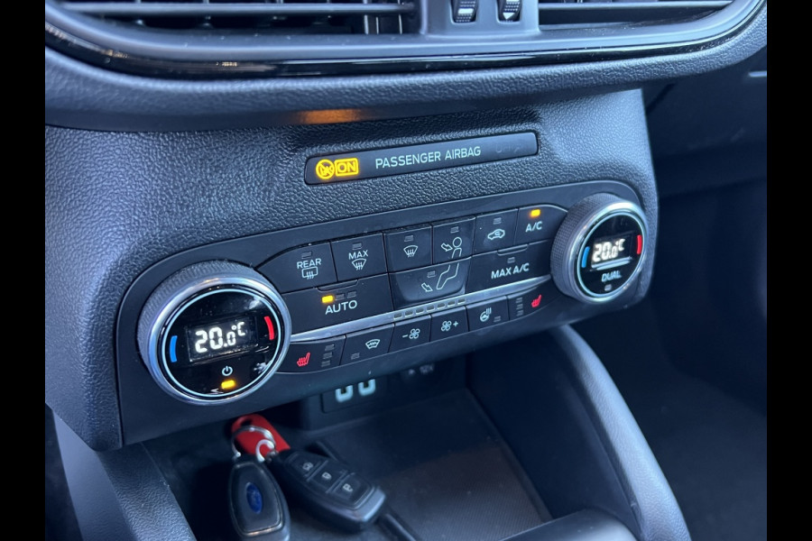 Ford FOCUS Wagon 1.0 EBH ST LINE. X Winterpack / Headup / LED