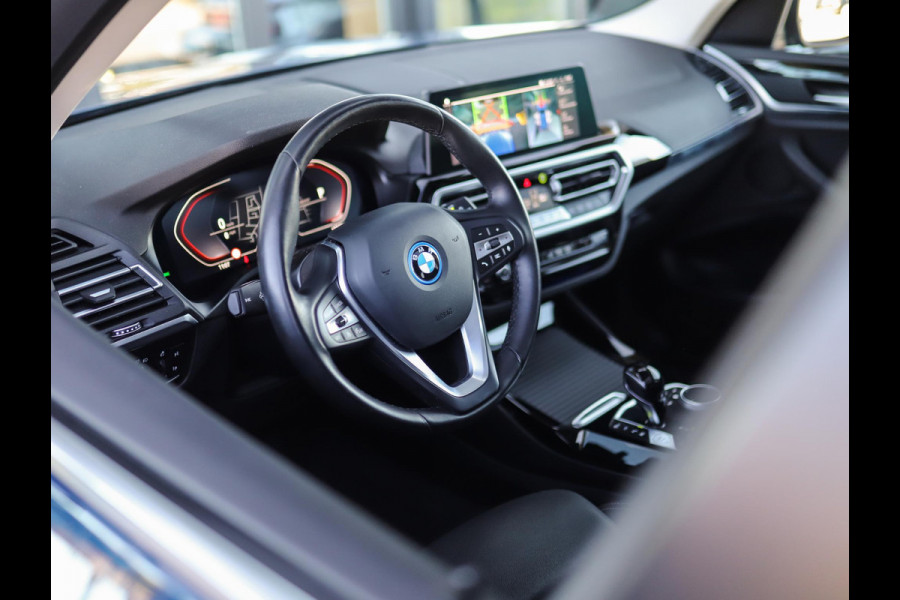 BMW X3 xDrive30e High Executive | 360° Camera | Pano | Leder