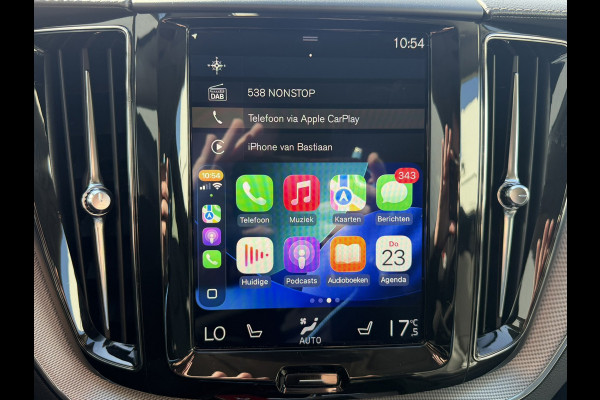 Volvo XC60 2.0 T5 Inscription Automaat Leder Memory Seats Stoelverwarming Trekhaak Carplay Cruise Navigatie