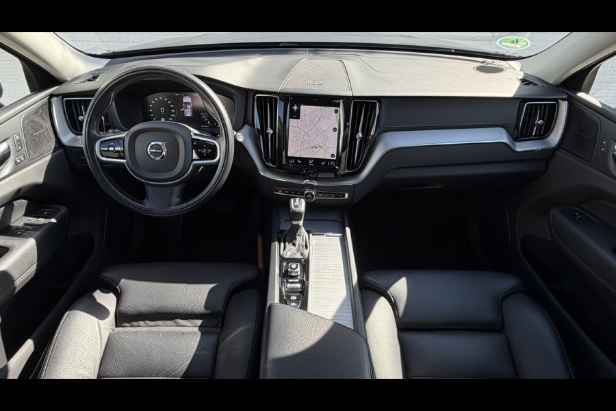 Volvo XC60 2.0 T5 Inscription Automaat Leder Memory Seats Stoelverwarming Trekhaak Carplay Cruise Navigatie