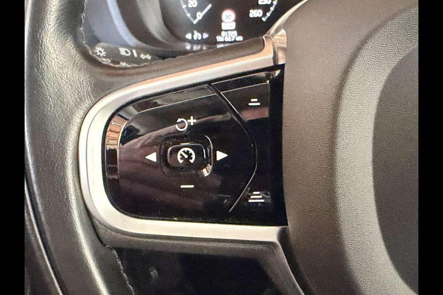 Volvo XC60 2.0 T5 Inscription Automaat Leder Memory Seats Stoelverwarming Trekhaak Carplay Cruise Navigatie