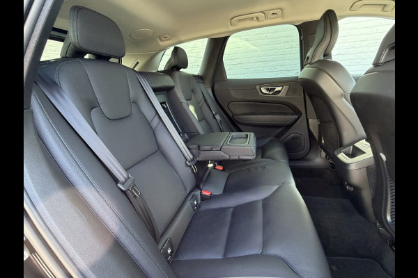 Volvo XC60 2.0 T5 Inscription Automaat Leder Memory Seats Stoelverwarming Trekhaak Carplay Cruise Navigatie