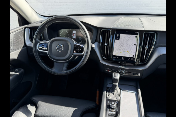 Volvo XC60 2.0 T5 Inscription Automaat Leder Memory Seats Stoelverwarming Trekhaak Carplay Cruise Navigatie