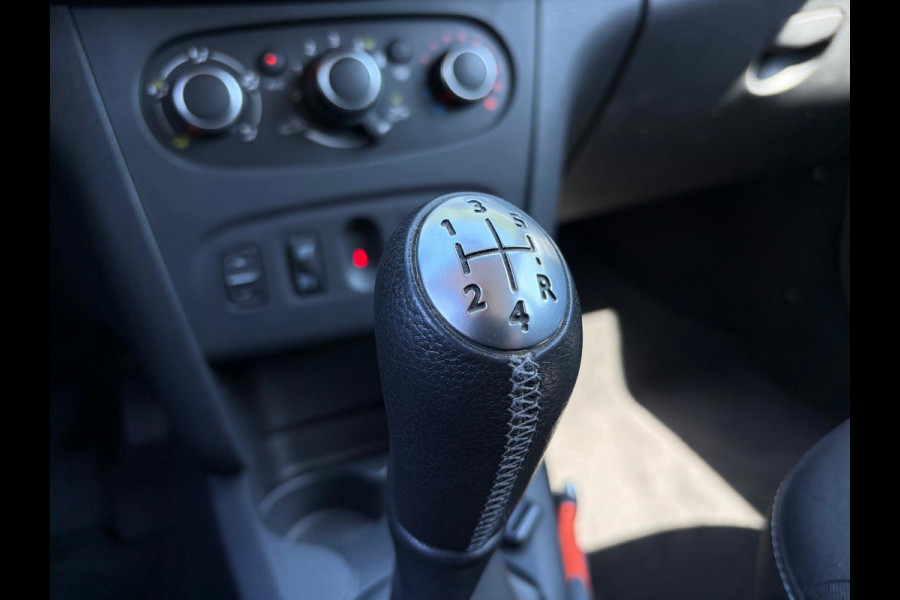 Dacia Logan MCV 0.9 TCe SL Royaal Navi Camera Trekhaak 1eEigenaar !!NIEUWBINNEN!!