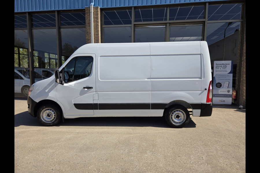 Renault Master / Nissan Interstar 2.3 dCi 150Pk / 110Kw L2/H2 Airco Cruise Achteruitrijcamera Trekhaak 2500 Kg