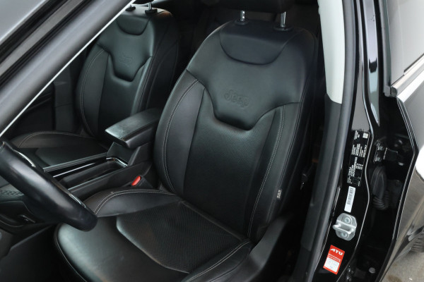 Jeep Compass 4xe 240 Plug-in Hybrid Electric 80th Anniversary Trekhaak, Automaat, Full Black!