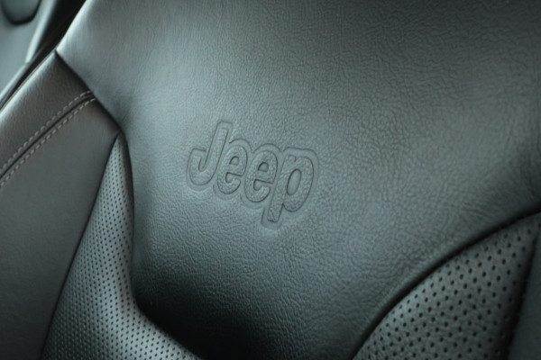Jeep Compass 4xe 240 Plug-in Hybrid Electric 80th Anniversary Trekhaak, Automaat, Full Black!