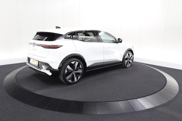 Renault Mégane E-Tech EV40 Boost Charge Techno | Camera | Dodehoekdetectie | Adaptieve Cruise Control | SOH = 92.8%