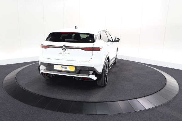 Renault Mégane E-Tech EV40 Boost Charge Techno | Camera | Dodehoekdetectie | Adaptieve Cruise Control | SOH = 92.8%