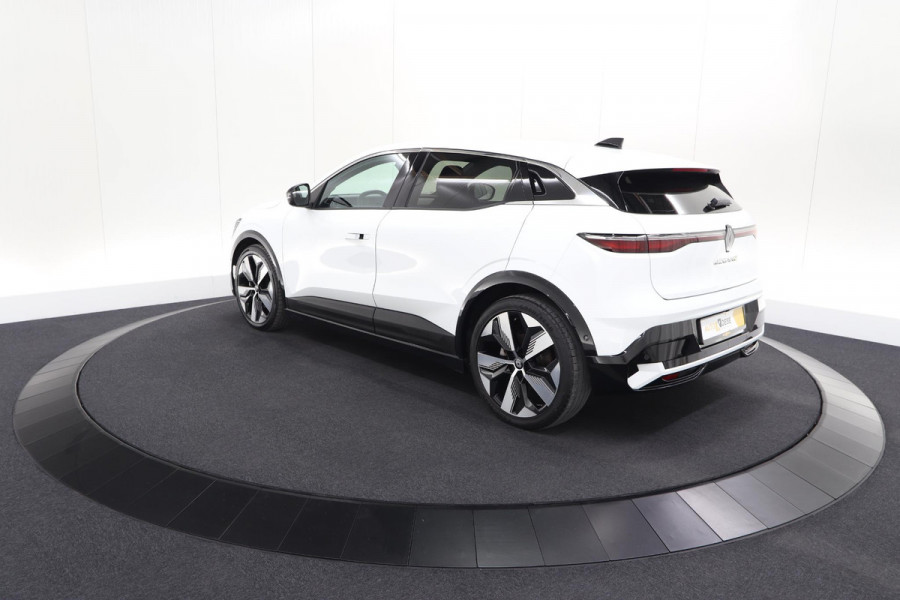 Renault Mégane E-Tech EV40 Boost Charge Techno | Camera | Dodehoekdetectie | Adaptieve Cruise Control | SOH = 92.8%