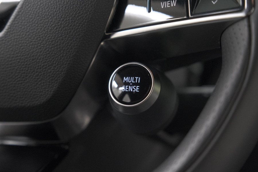 Renault Mégane E-Tech EV40 Boost Charge Techno | Camera | Dodehoekdetectie | Adaptieve Cruise Control | SOH = 92.8%