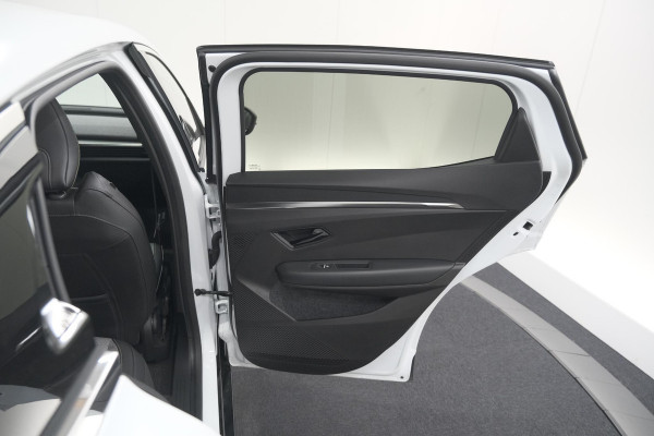 Renault Mégane E-Tech EV40 Boost Charge Techno | Camera | Dodehoekdetectie | Adaptieve Cruise Control | SOH = 92.8%