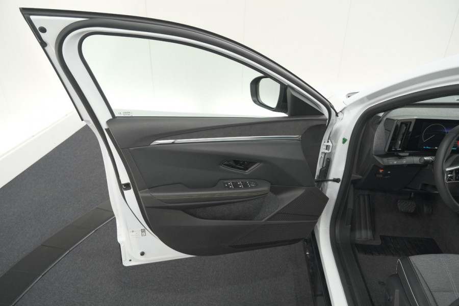 Renault Mégane E-Tech EV40 Boost Charge Techno | Camera | Dodehoekdetectie | Adaptieve Cruise Control | SOH = 92.8%