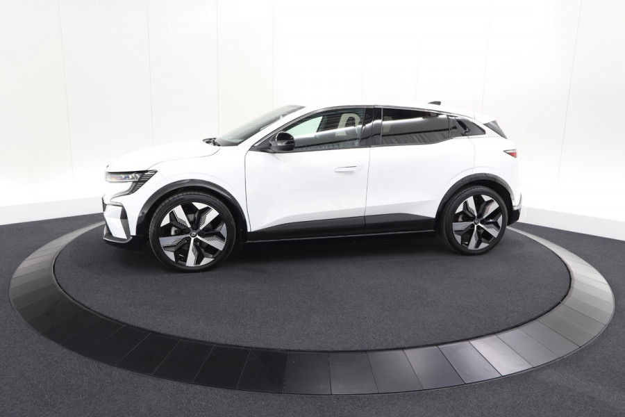 Renault Mégane E-Tech EV40 Boost Charge Techno | Camera | Dodehoekdetectie | Adaptieve Cruise Control | SOH = 92.8%