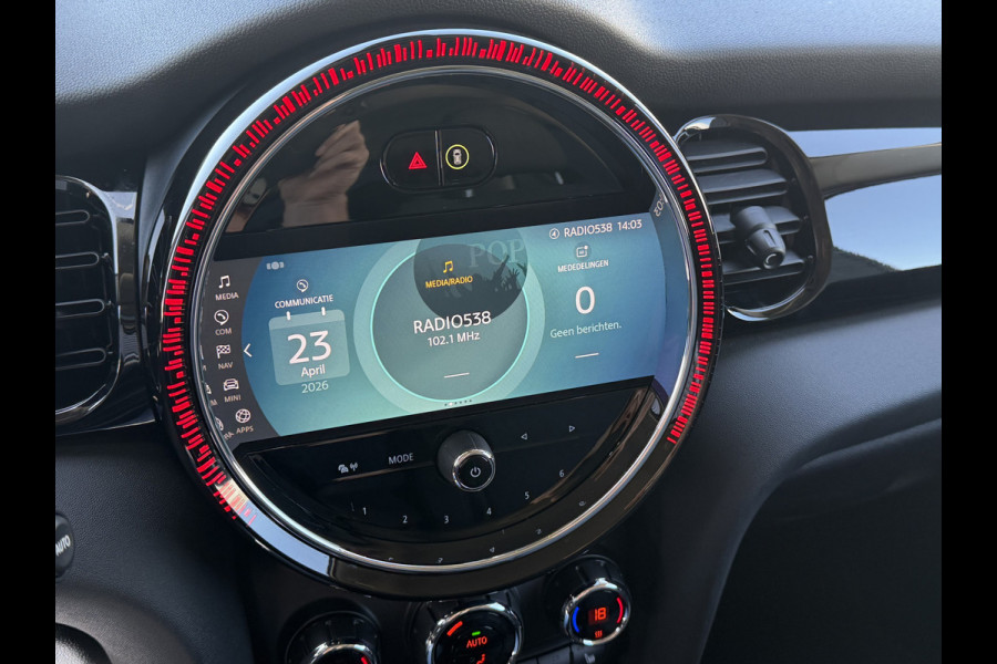 MINI Mini 1.5 Cooper 136 PK Camden Plus Edition Automaat / Camera / Navigatie