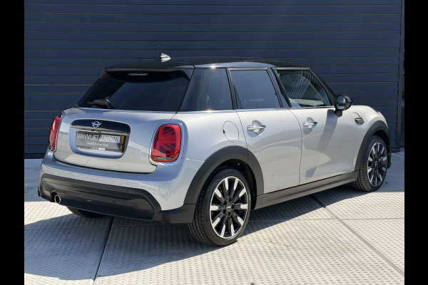 MINI Mini 1.5 Cooper 136 PK Camden Plus Edition Automaat / Camera / Navigatie