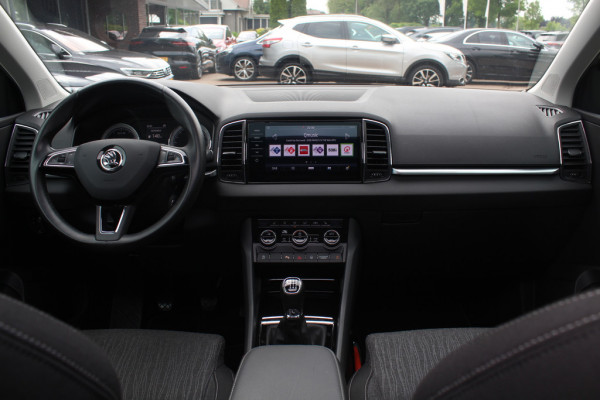 Škoda Karoq 1.5 TSI ACT Style Business / Trekhaak / Camera / Keyless / CarPlay / 18'' / Canton Audio / DAB / Stoelverwarming / Cruise Control Adaptief