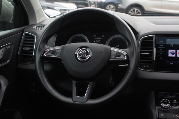 Škoda Karoq 1.5 TSI ACT Style Business / Trekhaak / Camera / Keyless / CarPlay / 18'' / Canton Audio / DAB / Stoelverwarming / Cruise Control Adaptief