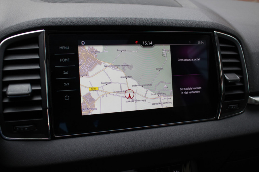 Škoda Karoq 1.5 TSI ACT Style Business / Trekhaak / Camera / Keyless / CarPlay / 18'' / Canton Audio / DAB / Stoelverwarming / Cruise Control Adaptief