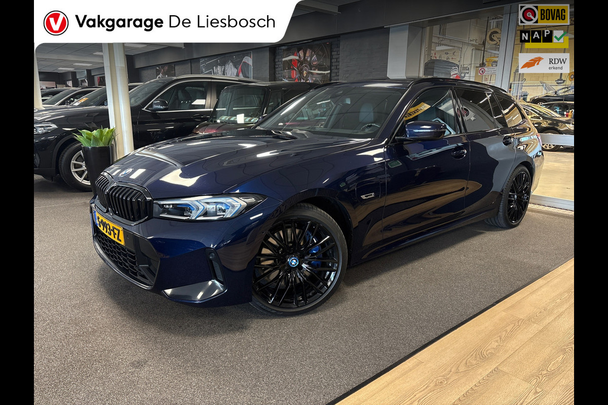 BMW 3-serie 320e M-pakket/pano/leer/head up/harman kardon/orig ned/eerste eigenaar