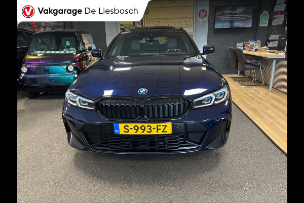 BMW 3-serie 320e M-pakket/pano/leer/head up/harman kardon/orig ned/eerste eigenaar