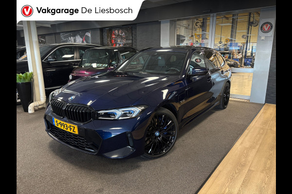 BMW 3-serie 320e M-pakket/pano/leer/head up/harman kardon/orig ned/eerste eigenaar