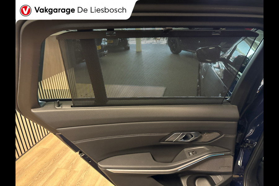 BMW 3-serie 320e M-pakket/pano/leer/head up/harman kardon/orig ned/eerste eigenaar