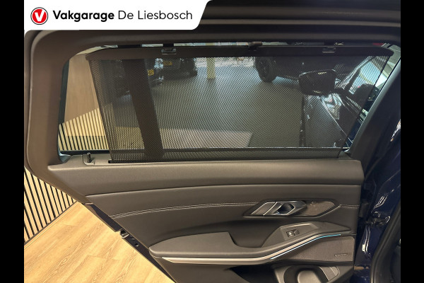 BMW 3-serie 320e M-pakket/pano/leer/head up/harman kardon/orig ned/eerste eigenaar