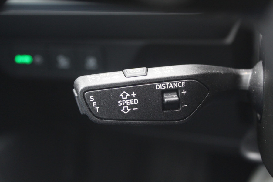 Audi Q4 Sportback e-tron 40 Advanced edition 77 kWh / Trekhaak / Camera / Head-up / CarPlay / 18'' / Keyless / Dodehoek / Stoelverwarming / DAB / ACC