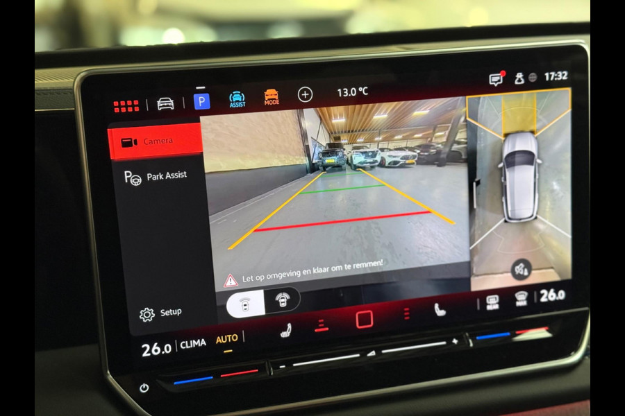 Volkswagen Tiguan 1.5 eTSI R-Line Edition |Pano |Keyless | 360 Camera | Massage | Sfeerverlichting