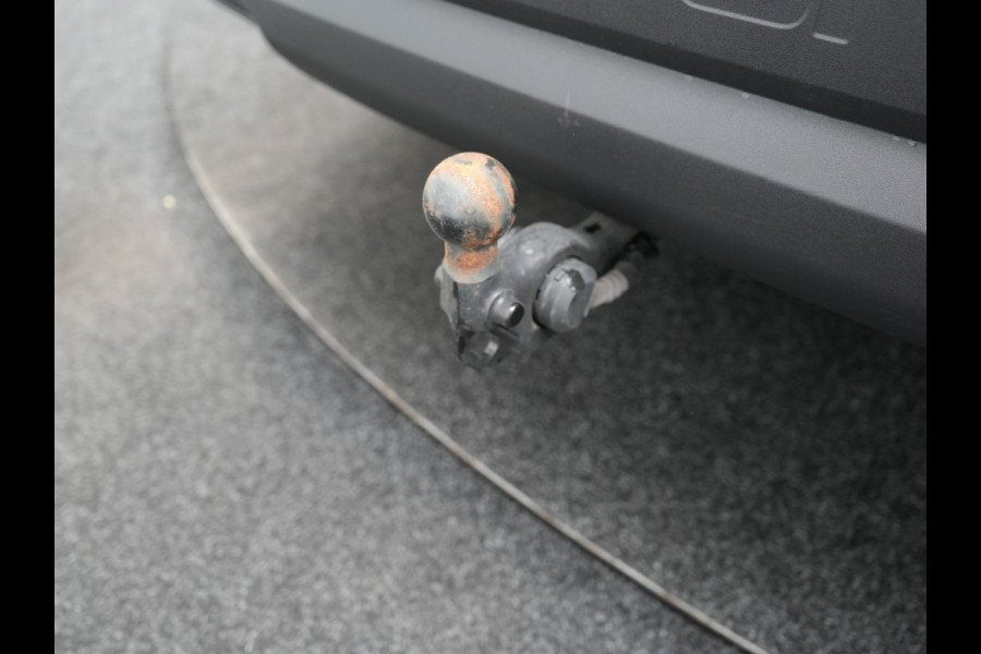 Audi Q4 e-tron 40 Advanced edition 77 kWh 204pk Dealer O.H. | S-Line Interieur | Trekhaak Af Fabriek | Adaptive Cruise | Camera | Blis | Sportstoelen Verwarmd | Apple Carplay | Navigatie | DAB |