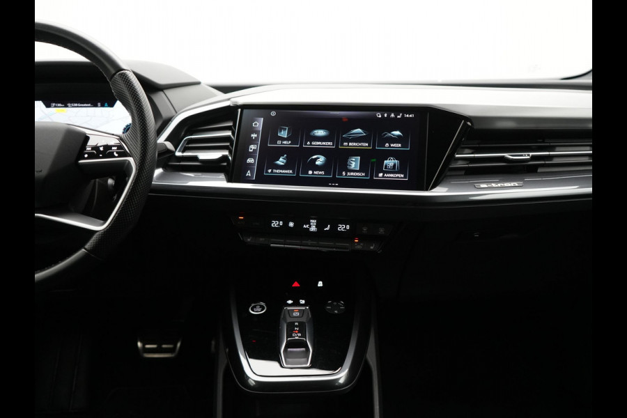 Audi Q4 e-tron 40 Advanced edition 77 kWh 204pk Dealer O.H. | S-Line Interieur | Trekhaak Af Fabriek | Adaptive Cruise | Camera | Blis | Sportstoelen Verwarmd | Apple Carplay | Navigatie | DAB |