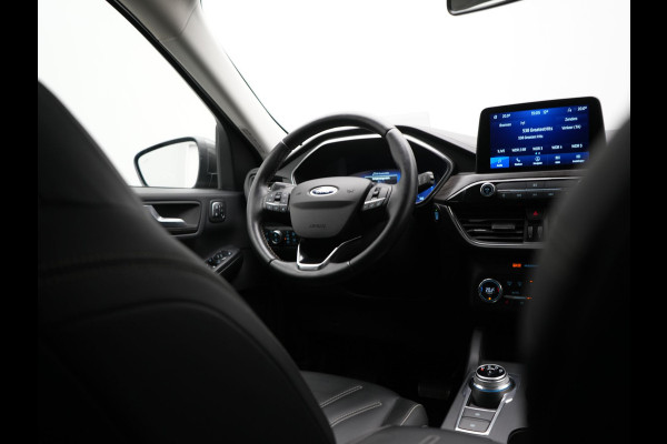Ford Kuga 2.5 Vignale PHEV 225pk Dealer O.H. | Trekhaak Af Fabriek | Adaptive Cruise | Head Up | 360 Camera | Bang & Olufsen | Lederen Sportstoelen Memory & Verwarmd | Keyless | Blis | Stuur Verwarmd | Apple Carplay | Navigatie | DAB |  Plug In Hybrid |